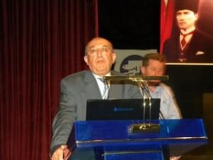 PROF. MÜFTÜOĞLU'NDAN KONFERANS