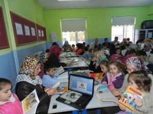 “Velilerimiz Okuyor, Çocuklarımız Örnek Alıyor”