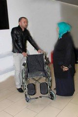 KIZILAY'DAN ENGELLİ VATANDAŞLARA TEKERLEKLİ SANDALYE