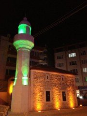 HACI HULUSİ BABA CAMİİ TARİHİ YANSITIYOR
