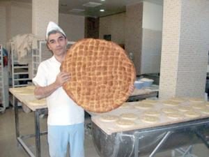 İŞTE RAMAZANIN EN BÜYÜK PİDESİ