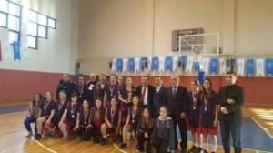 Yıldız Kızlar Basketbol Turnuvasında Sakarya Ortaokulu Ordu şampiyonu oldu