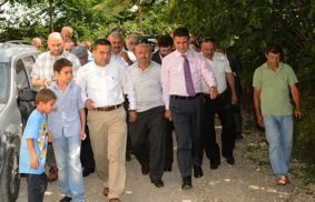 Şişli Belediye Başkanı Mustafa Sarıgü l Şehit Binbaşı Şükür Bağdatlı’nın Ailesini ziyaret etti