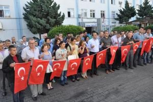 HASTANE ÇALIŞANLARINDAN ŞEHİTLERE SAYGI