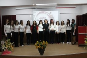 FATSA KIZ TEKNİK VE MESLEK LİSESİ’NDEN ŞİİR DİNLETİSİ