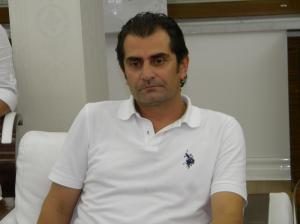 BÜYÜKERGÜN “BU YIL EL ELE VEREREK TAKIMIMIZI 3.LİG'E ÇIKARACAĞIZ”