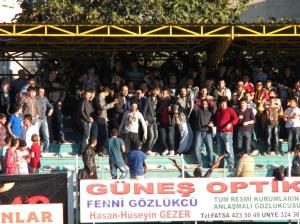 Taraftarlar “Rahat Tezahürat Yapamıyoruz”