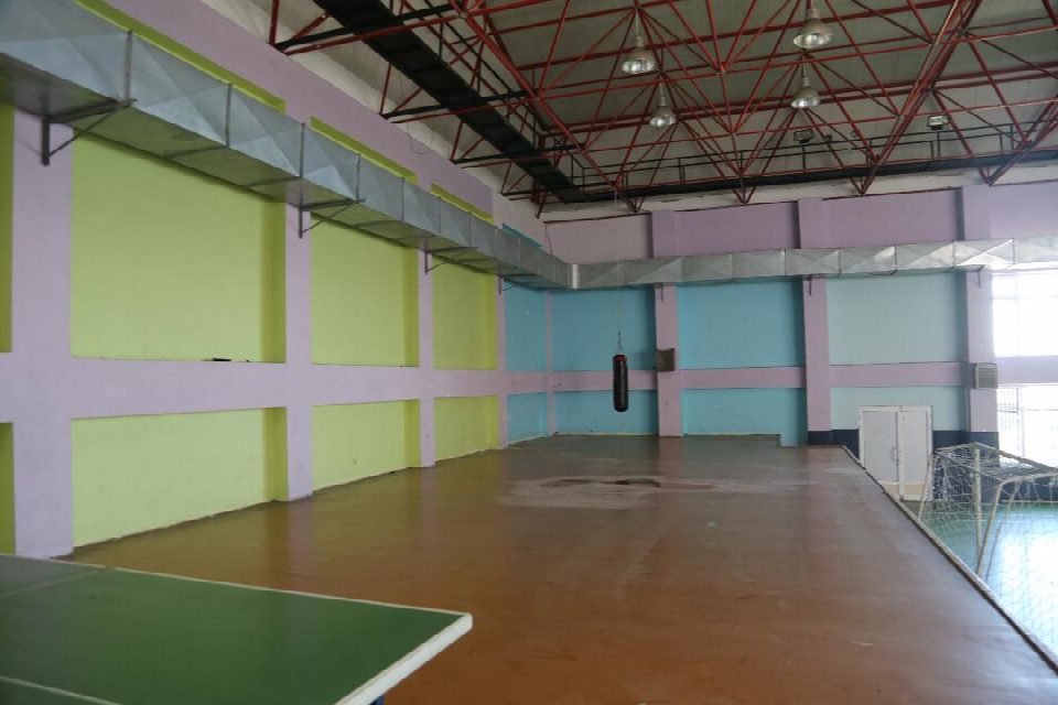 Okul spor salonları yenileniyor