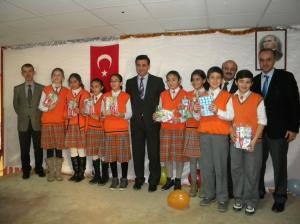 Öğrencilere Proje Kapsamında Diş Fırçası ve Macunu Dağıtıldı