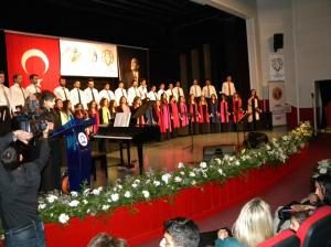TRT ÇOK SESLİ GENÇLİK KOROSUN’DAN MUHTEŞEM KONSER