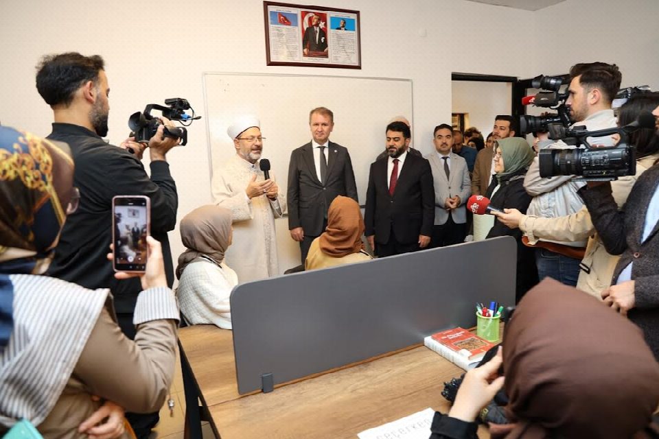 Diyanet İşleri Başkanı Erbaş'tan Rektör Baş'a Ziyaret