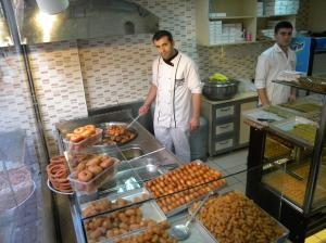 Bu Tatlı Başka Tatlı