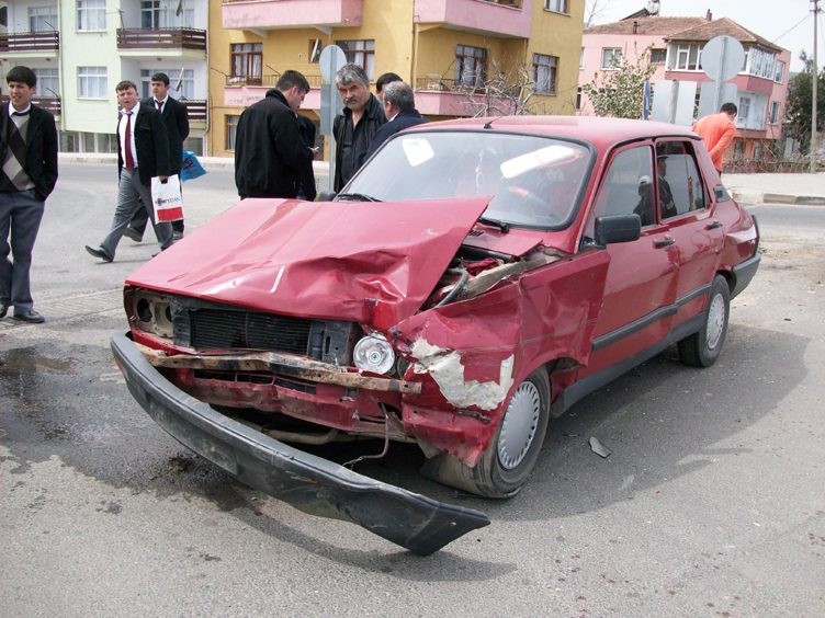 FATSA'DA TRAFİK KAZASI: 2 YARALI