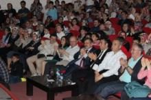 “Yaşamayı Seç” Adlı Tiyatro Oyunu Fatsa’da Sahnelendi
