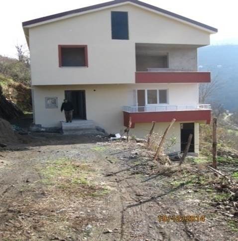 Afetzedeler için 93 konut