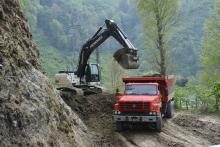 50 YILLIK YOL SORUNU ÇÖZÜLÜYOR