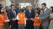 ÖĞRENCİLER RESİMLERİNİ SERGİLEDİ