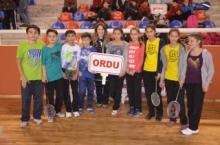 BADMİNTON GRUP FİNALLERİ FATSA'DA GERÇEKLEŞTİ